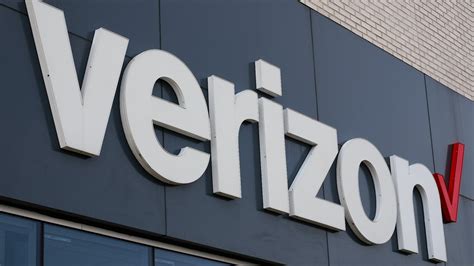 are verizon towers down right now